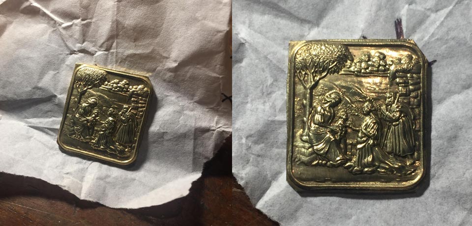 Ha inizio la produzione in piccola serie della medaglia tramite coniatura